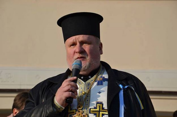 Священник, которому запретили служение в УПЦ, хотел захватить храм в Ужгороде