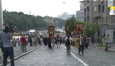 Обе ветки Крестного хода сошлись на Европейской площади