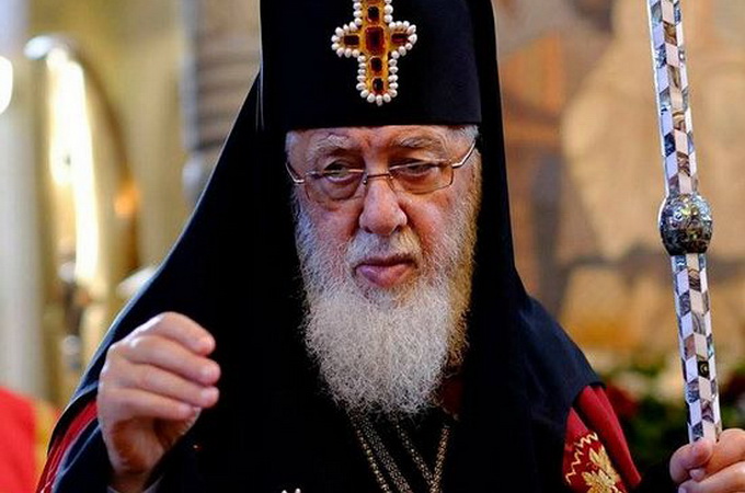 700 грузинских детей станут новыми крестниками Патриарха Грузинского