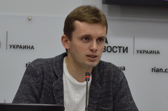 Политэксперт: Новинский – мост для атаки на УПЦ
