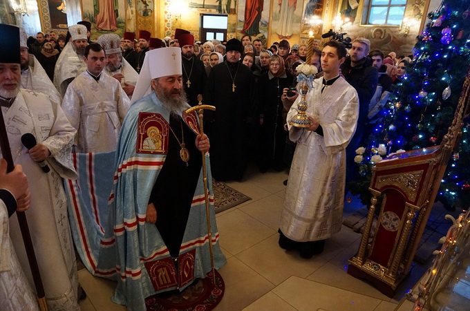 Предстоятель УПЦ молився за мир в атомному центрі Півдня України