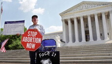 Большинство американцев поддерживают защиту внутриутробных детей