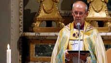 Консервативні англікани закликали до повстання проти глави Церкви Англії