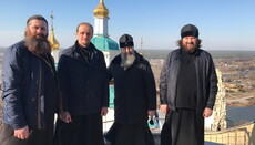 Захід – Сходу: православні волонтери доставили в Святогірську Лавру допомогу з Рівного