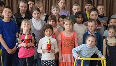 Духовенство УПЦ допомагає дітям в зоні АТО