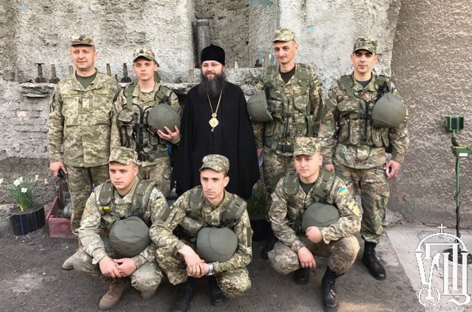 В УПЦ дали духовні настанови військовослужбовцям Луганської області