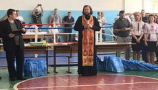 Священнослужитель УПЦ благословив відкриття боксерського турніру