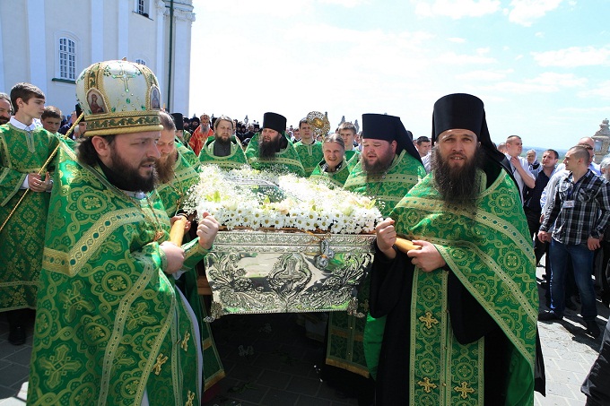 10-12 травня в Почаївській Лаврі святкують День обрітення мощей преподобного Амфілохія