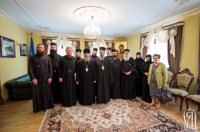 Иерарх Элладской Церкви: Предстоятель УПЦ – пример для многих монахов Афона