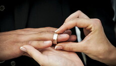 Атеистов впервые обвенчают в Англии