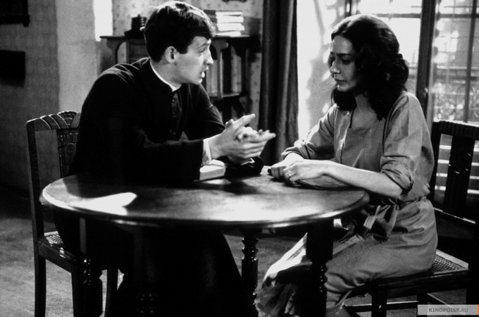 Французи вважають священика другом, який може вислухати, – опитування