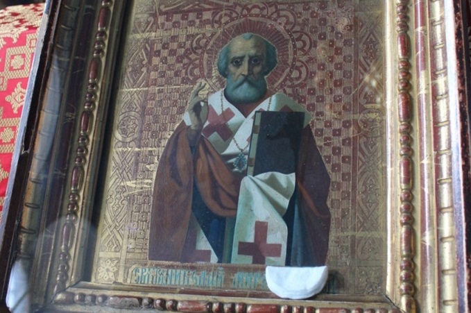 У Тихвинському соборі Данкова замироточила ікона Миколая Чудотворця