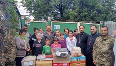 Волонтеры и капелланы УПЦ передали гуманитарную помощь в зону боевых действий