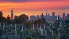 В США епископ отказался хоронить представителей ЛГБТ по католическому обряду 