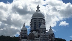 Одновірці Турчинова не можуть поділити недобудований храм у Царському селі