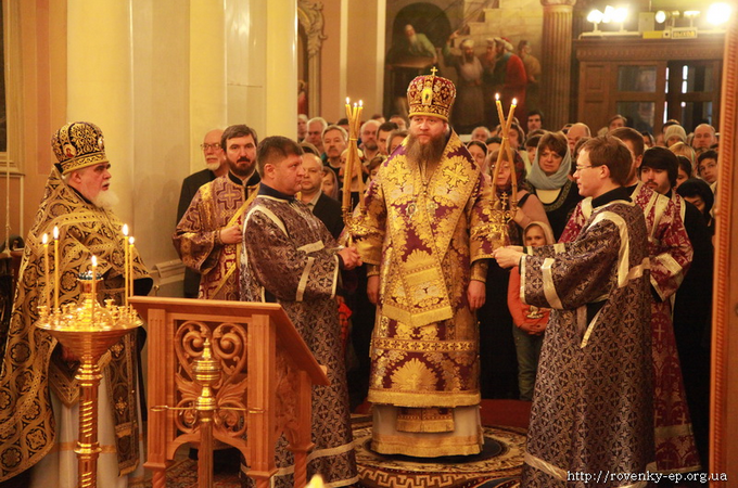 Архієпископ Ровеньківський Пантелеімон: Розлучення – це гріх, він приносить страждання і подружжю, і дітям