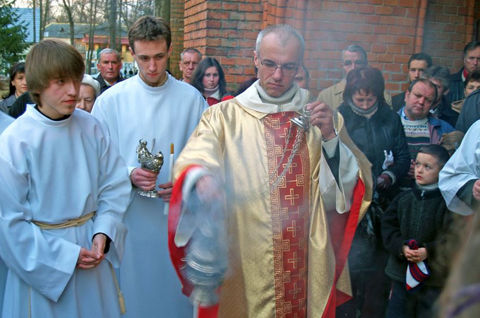 Звільнення священиків від служби в армії визнали незаконним у Литві