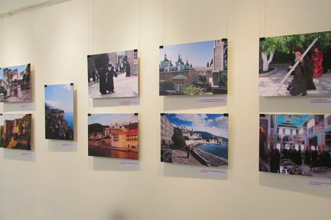 В Афінах відкрилась виставка УПЦ «Подорож до Афону»