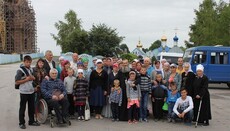 40 інвалідів Житомирської області здійснили паломництво до Почаєва