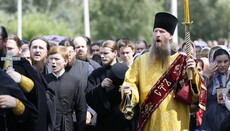 Церковь обвиняют… в пастырской деятельности