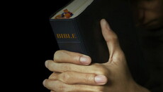 Менее половины американцев считают себя «белыми» христианами