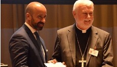 Ватикан підписав Договір про заборону ядерної зброї