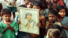 Если бы мать Тереза закрыла свой счет, банк Ватикана рухнул бы, – СМИ