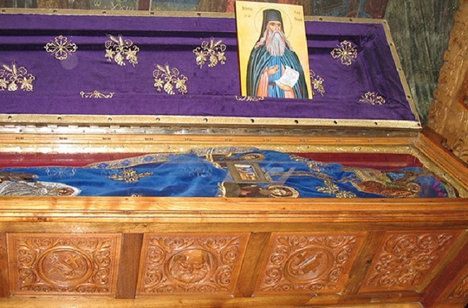 Вперше до Києва прибудуть мощі старця прп. Паїсія Величковського 