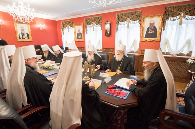 Синод УПЦ заявив про готовність до діалогу для подолання розколу