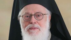 Главі Албанської Православної Церкви після 25 років прохань дали громадянство