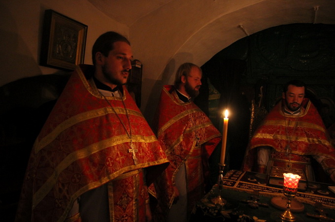 В епархиях УПЦ в новогоднюю ночь вознесут молитвы