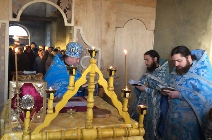 На Одещині у відбудованому храмі УПЦ відбулося перше за століття богослужіння