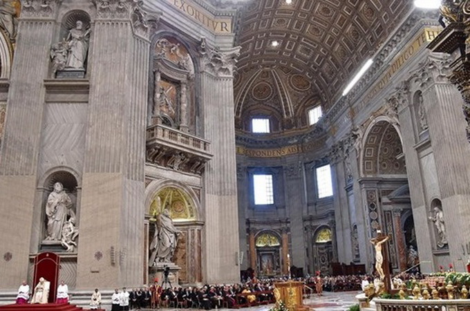 У головному соборі Ватикану впроваджують цифрові технології в богослужіння