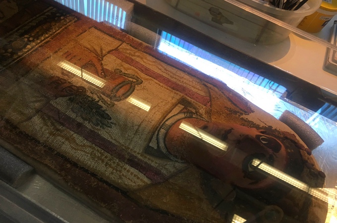 Нові технології допоможуть вченим прочитати на муміях секретні написи