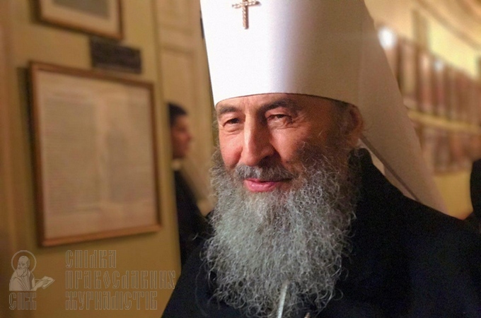 УПЦ привезла на Митрополичью елку в Киев 300 детей со всей Украины (ВИДЕО)