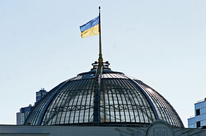 В Раде призвали власти Украины «прекратить межконфессиональную войну»