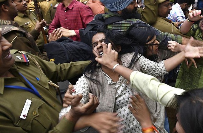 Індуїсти в регіоні Кашмір напали на громаду християн: 15 поранених