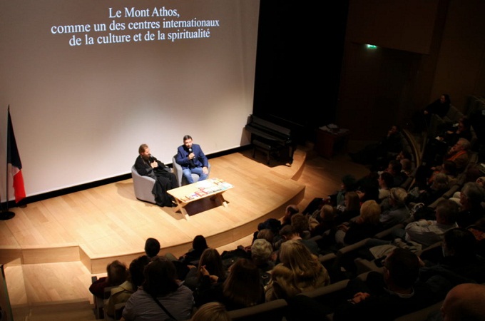 У Франції пройшли лекції, присвячені 1000-літнім зв’язкам Київської Русі та Афона