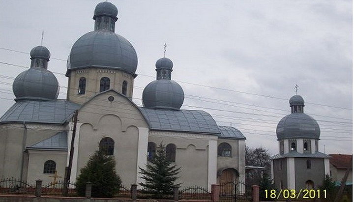 Церковь преподобной Параскевы Сербской в селе Лютовиска