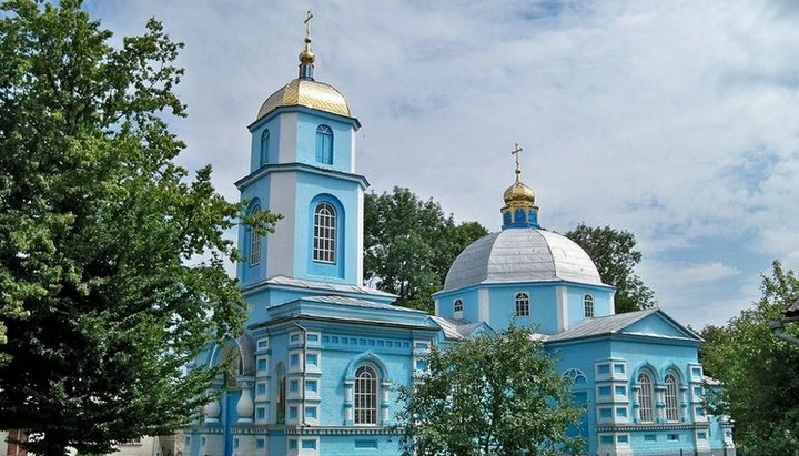 Свято-Успенский храм общины УПЦ села Птичья