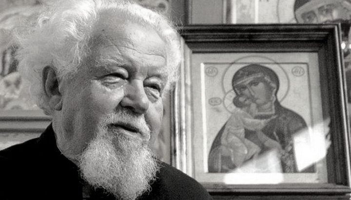 Архідиякон Андрій Мазур