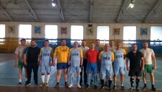 У Мукачеві священики та військові зіграли у футбол