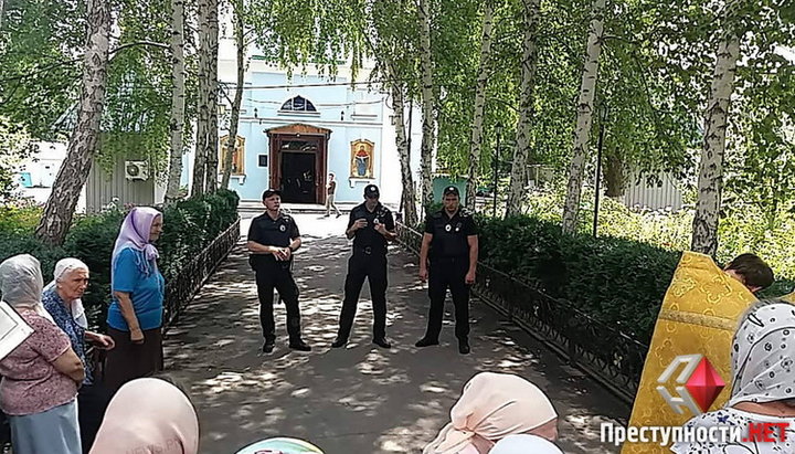 Неизвестные сообщили в полицию о минировании собора, церквей и храмов