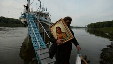 Священники РПЦ проплывут на миссионерском «корабле-церкви» по Сибири
