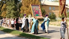 Верующие Александрии провели крестный ход с иконой Богоматери «Всецарица»