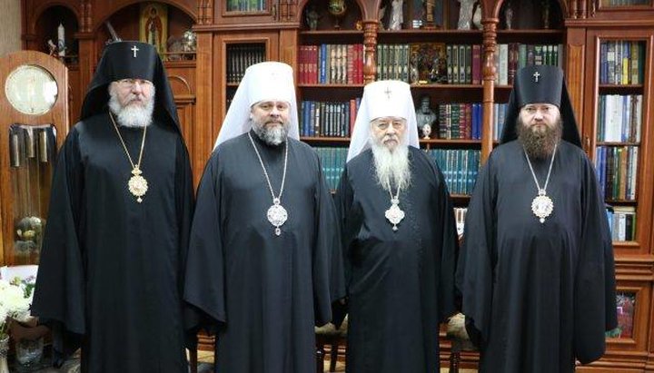 Архиереи и священнослужители, присутствовавшие на собрании, полностью поддержали мнение владыки Иринея и засвидетельствовали верность канонической УПЦ.
