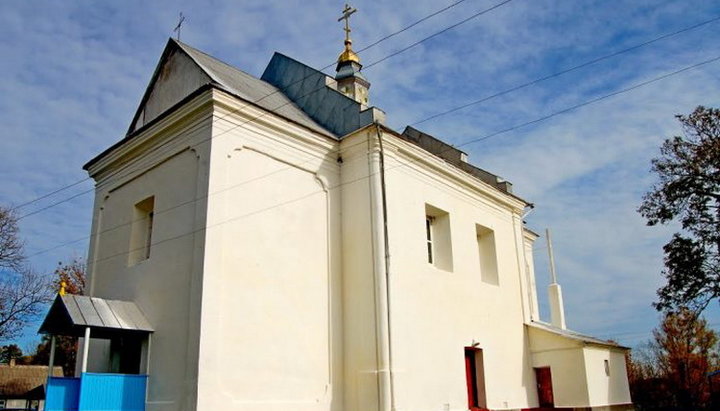 Храм в честь Успения Богородицы в селе Доротище
