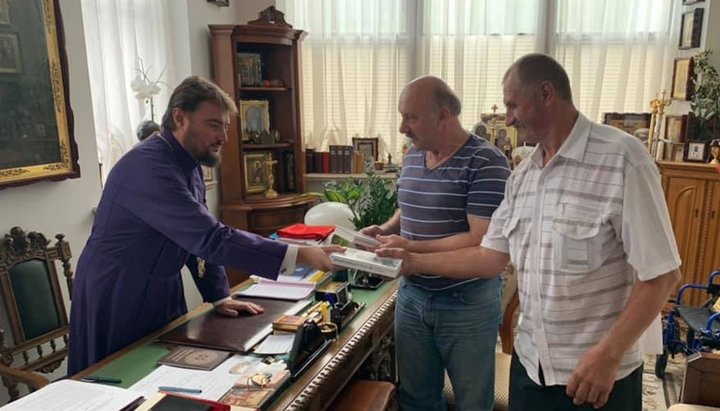 Metropolitan Alexander (Drabinko) with the