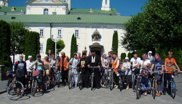 Велопаломництво зі Здолбунова до Почаївської лаври. Фото: УПЦ