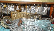Україною триває хресний хід миру з Плащаницею Богородиці